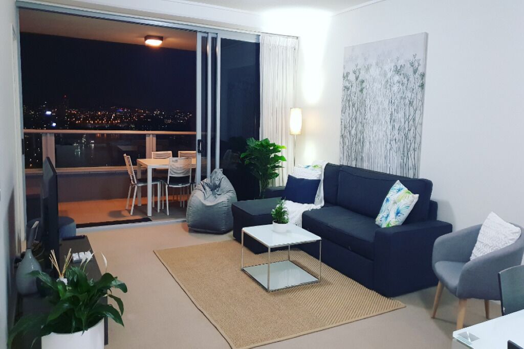 ?skyline? Skyhome Large 3 Bedroom With Balcony