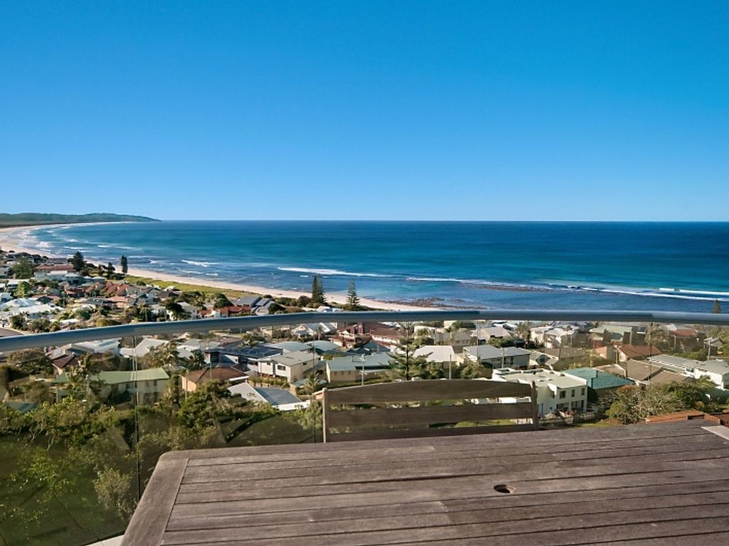 Wave Hill House - Ocean Views!