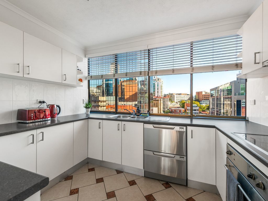 Amazing Astor Apartment ~ 5 Mins Brisbane CBD