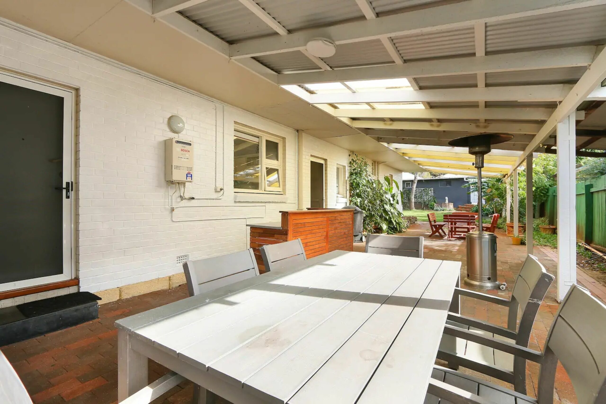 Spacious 5 Bed Home Close To Cottesloe Beach