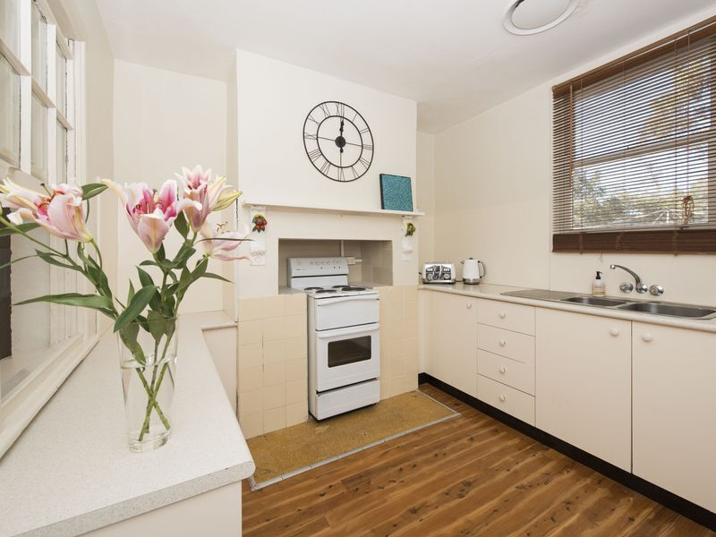 Gladstone Cottage - 5 min Walk to Town Centre