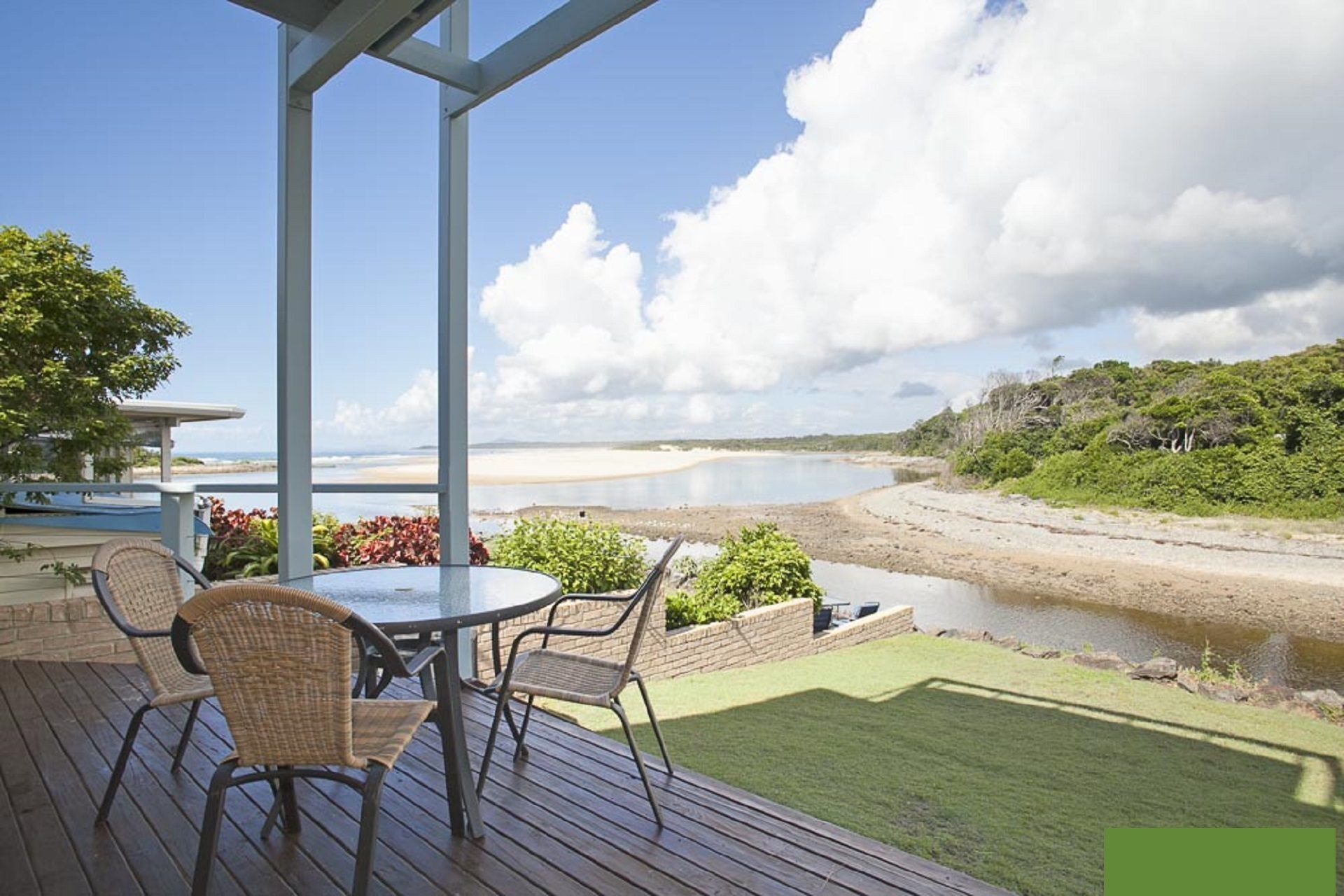 Nosie 1 - Spacious Townhouse Situated on the Estuary