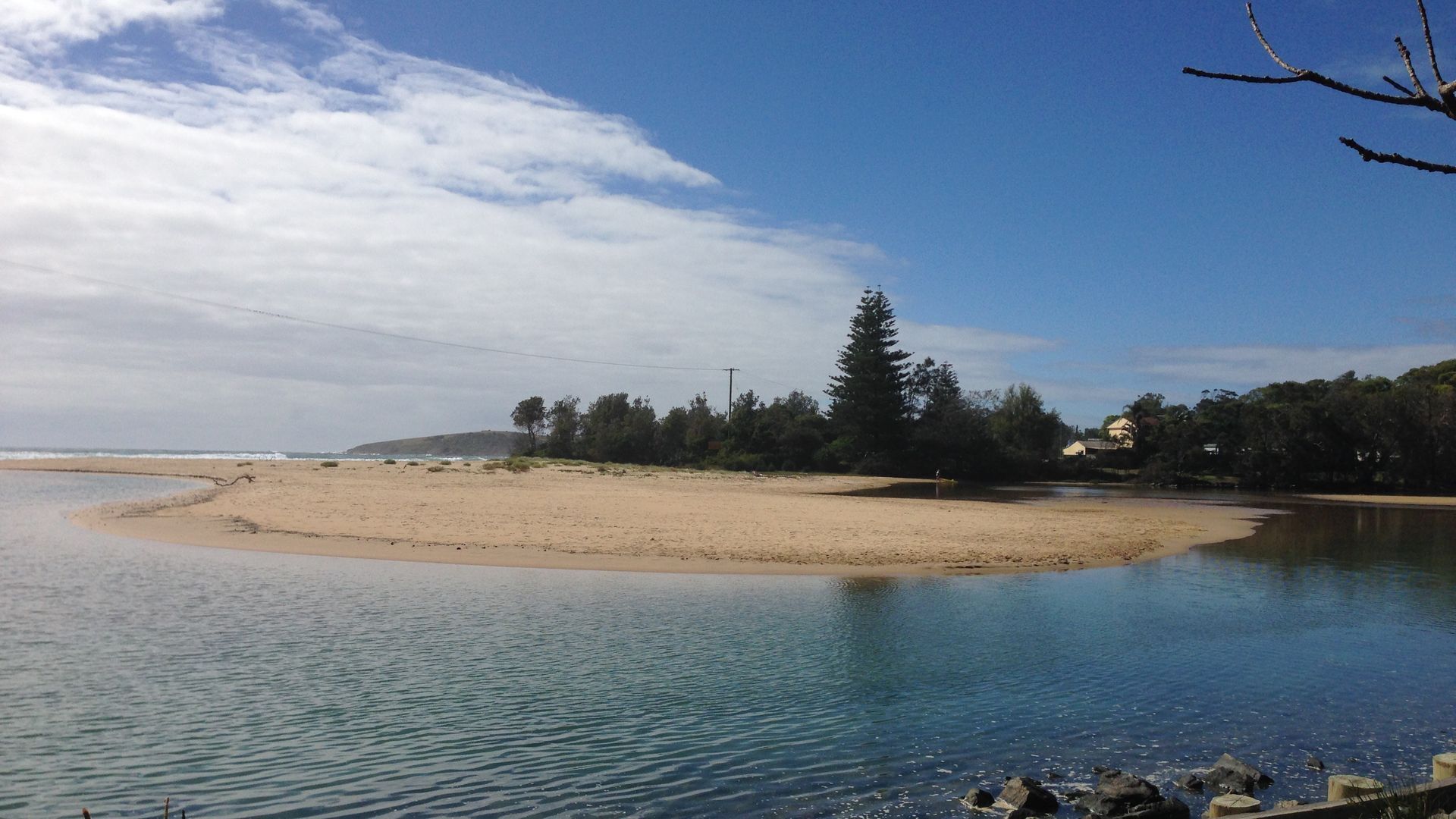 Melaleuca Lakeside by the beach at Woolgoolga - Paradise summer and winter