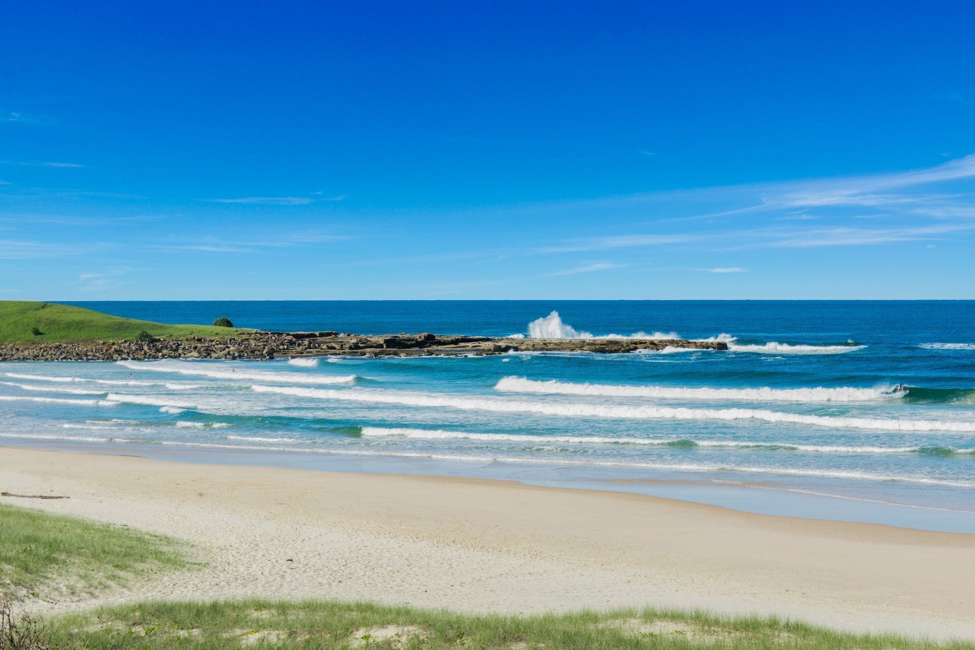 BLUE PACIFIC 3 - VIEWS ACROSS PIPPI BEACH