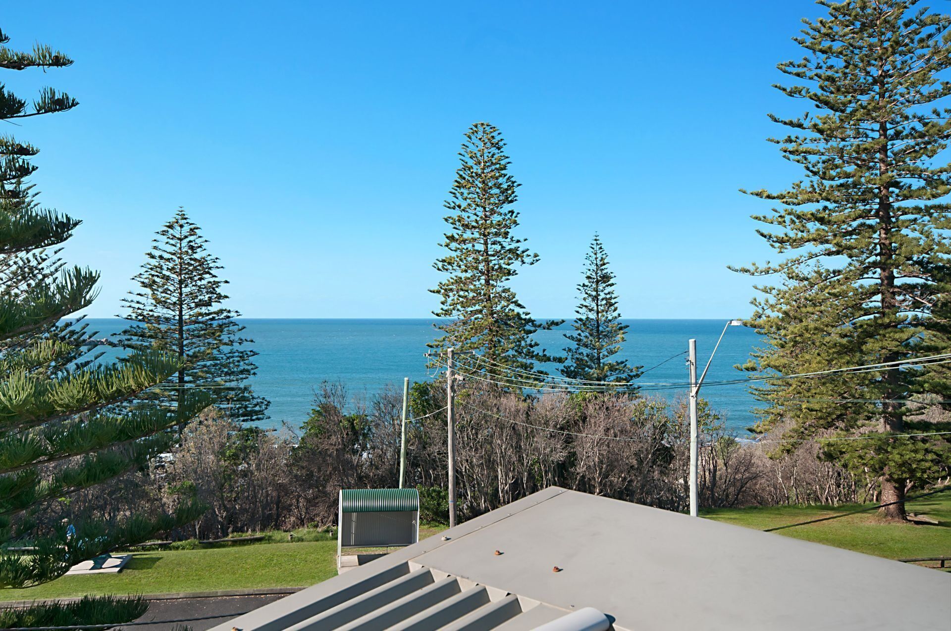 SEASPRAY 1 -  VIEWS OVER MAIN BEACH