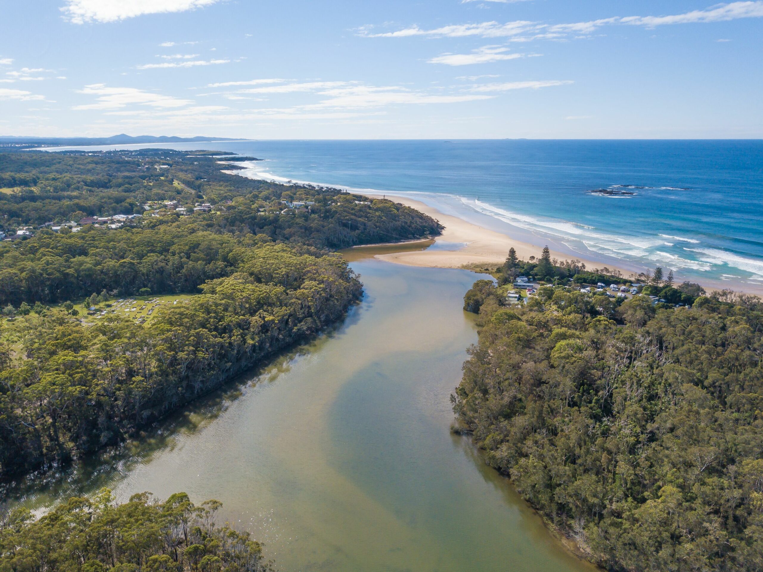 Melaleuca Lakeside by the beach at Woolgoolga - Paradise summer and winter