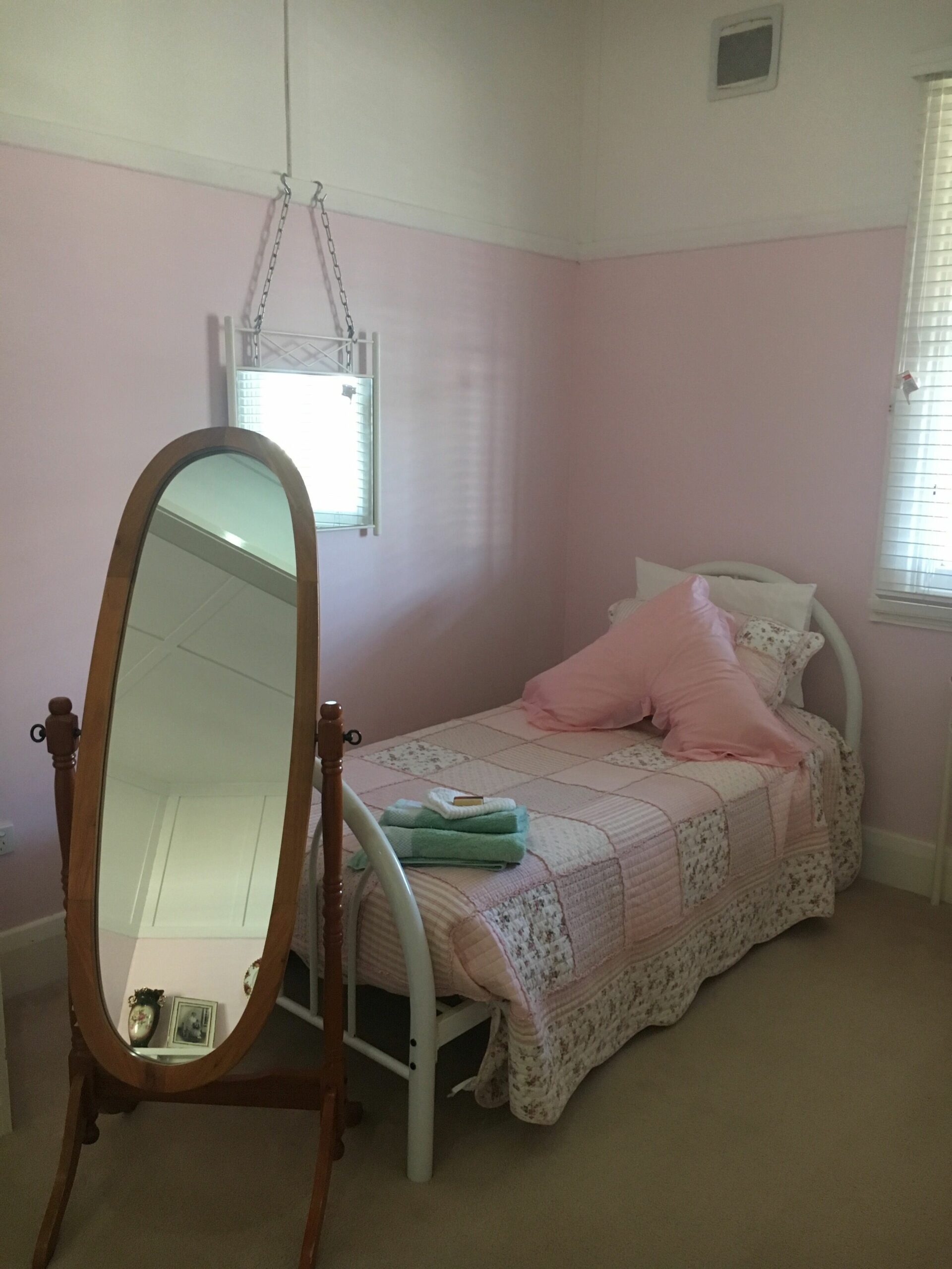 Langley Cottage Family Room