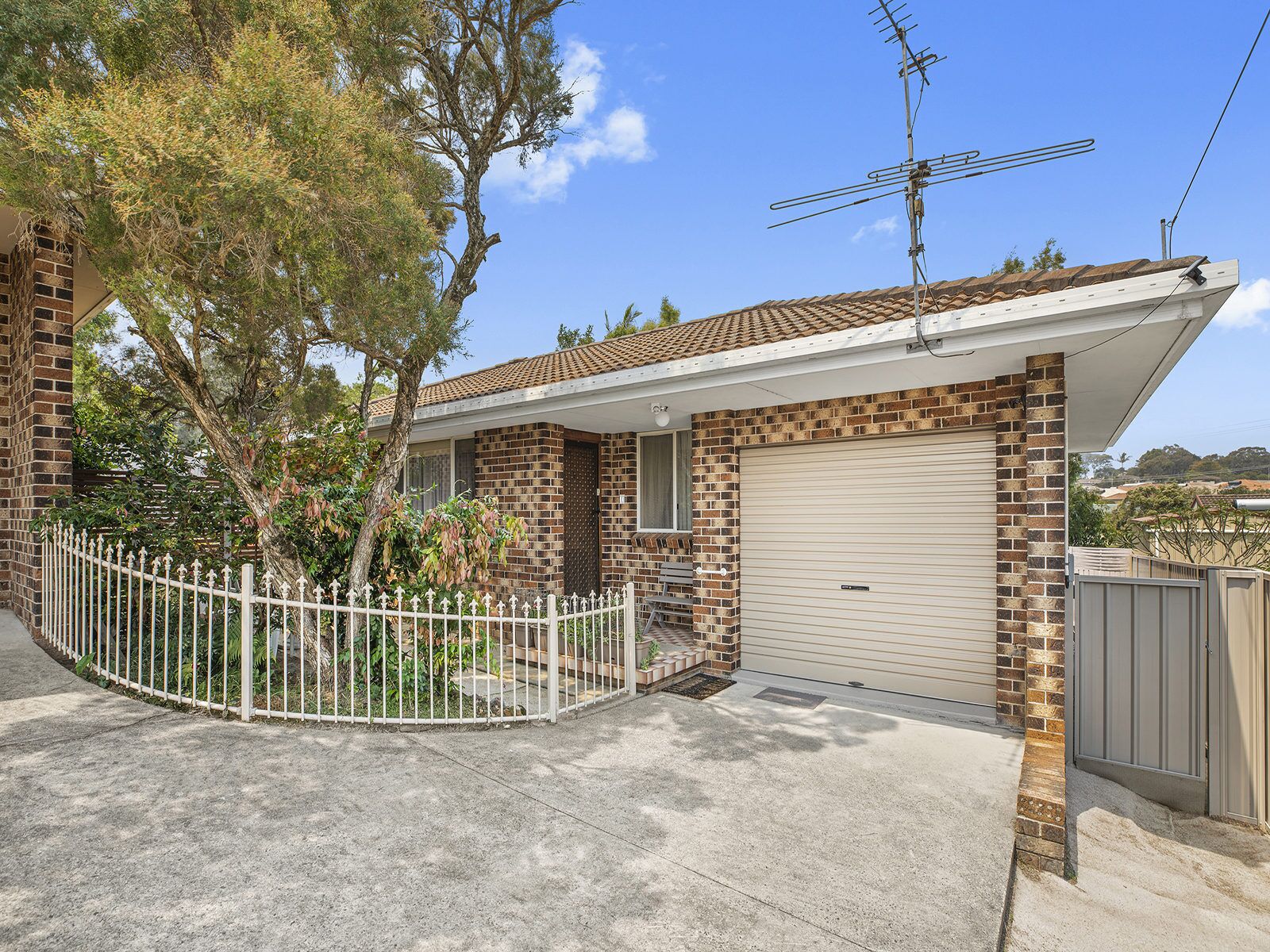 A Cosy Villa Within Short Walk to Boambee Bay