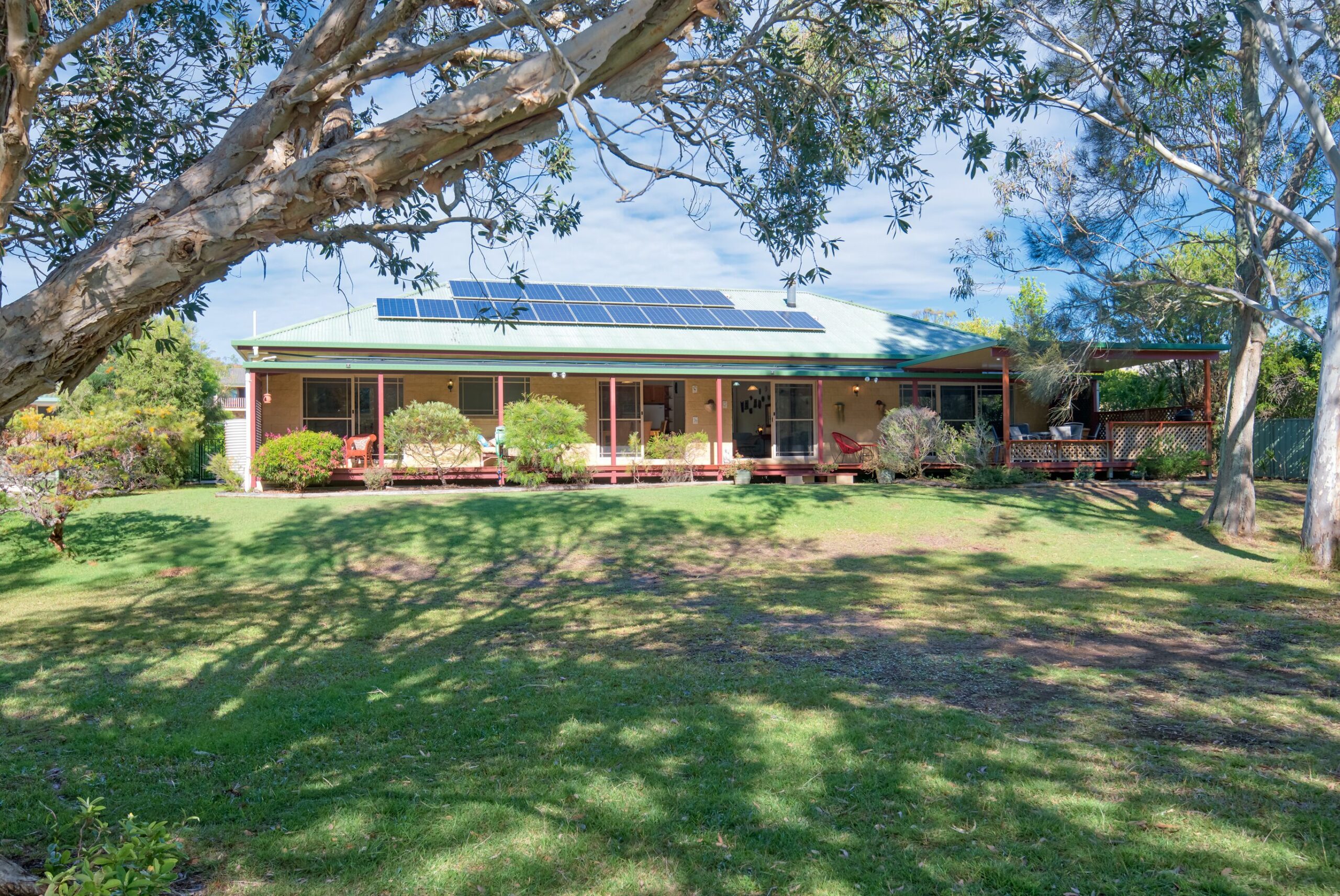 Melaleuca Lakeside by the beach at Woolgoolga - Paradise summer and winter