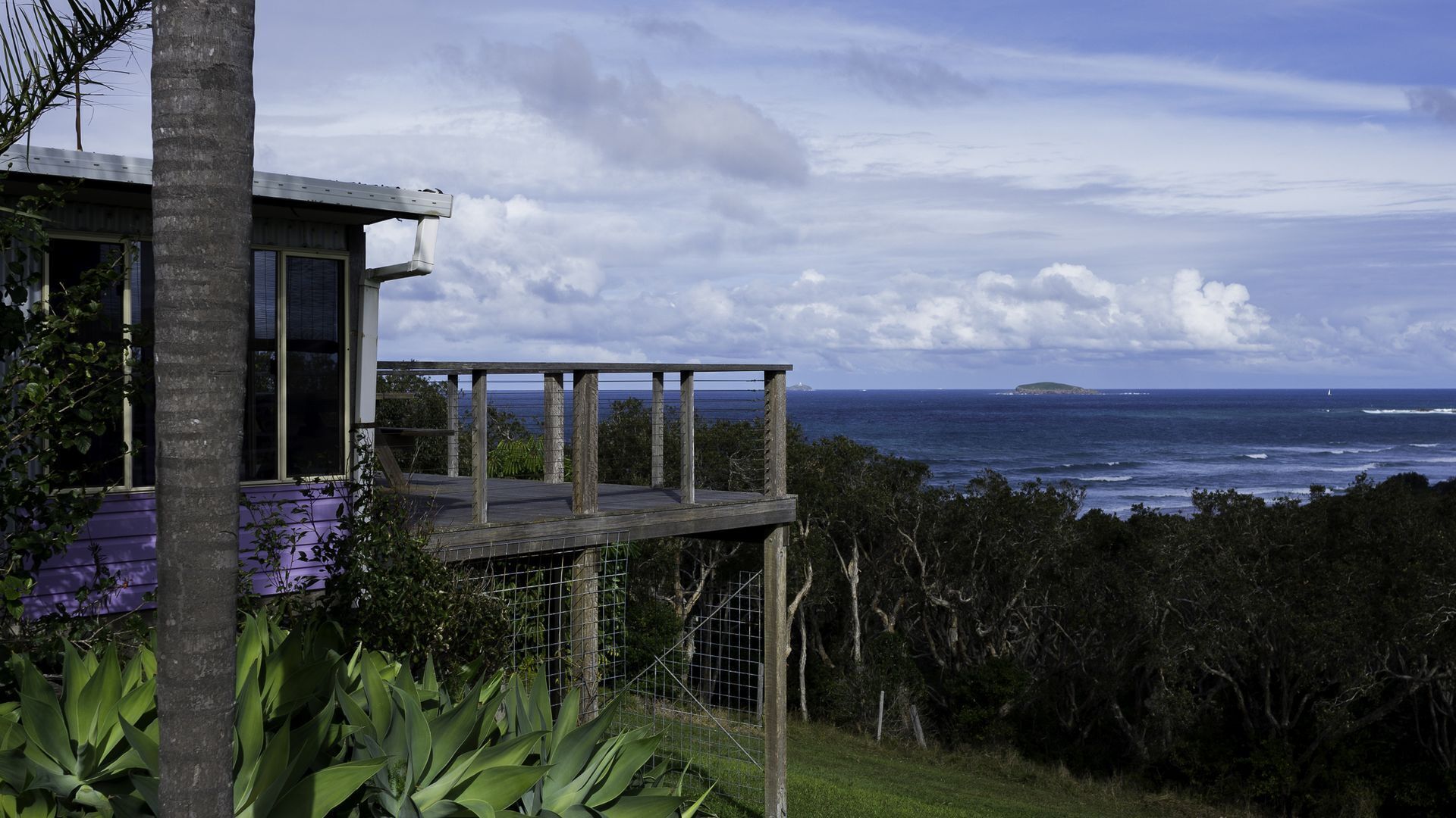 Headland Beach-house & Boat-shed