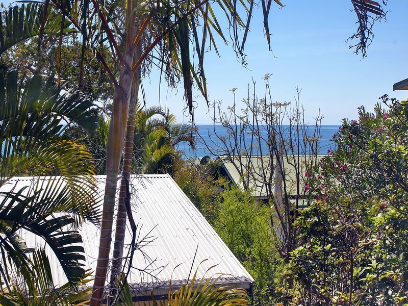 Off peak specials! Oceanview Romantic Castle for Two in charming Valla Beach