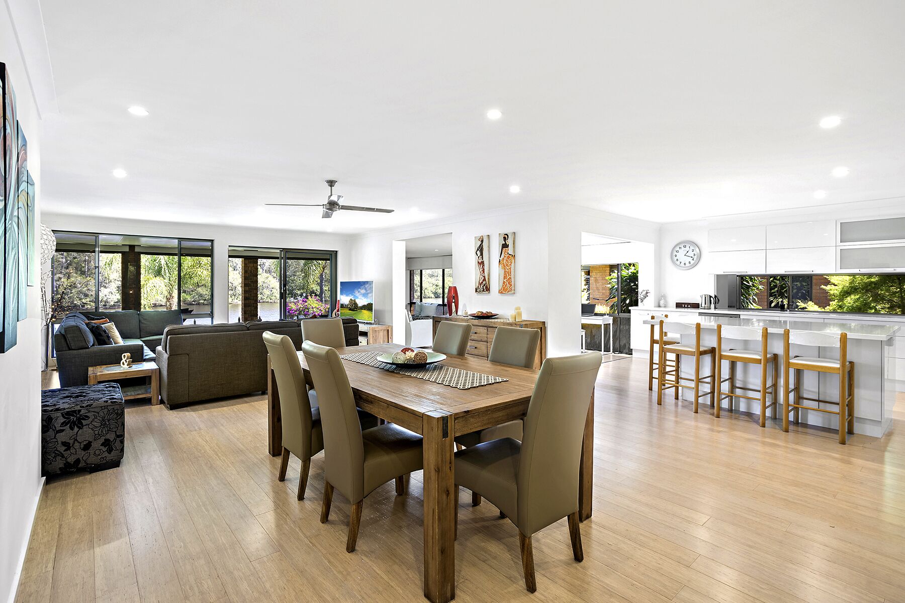 Sawtell Luxury Waterfront Home