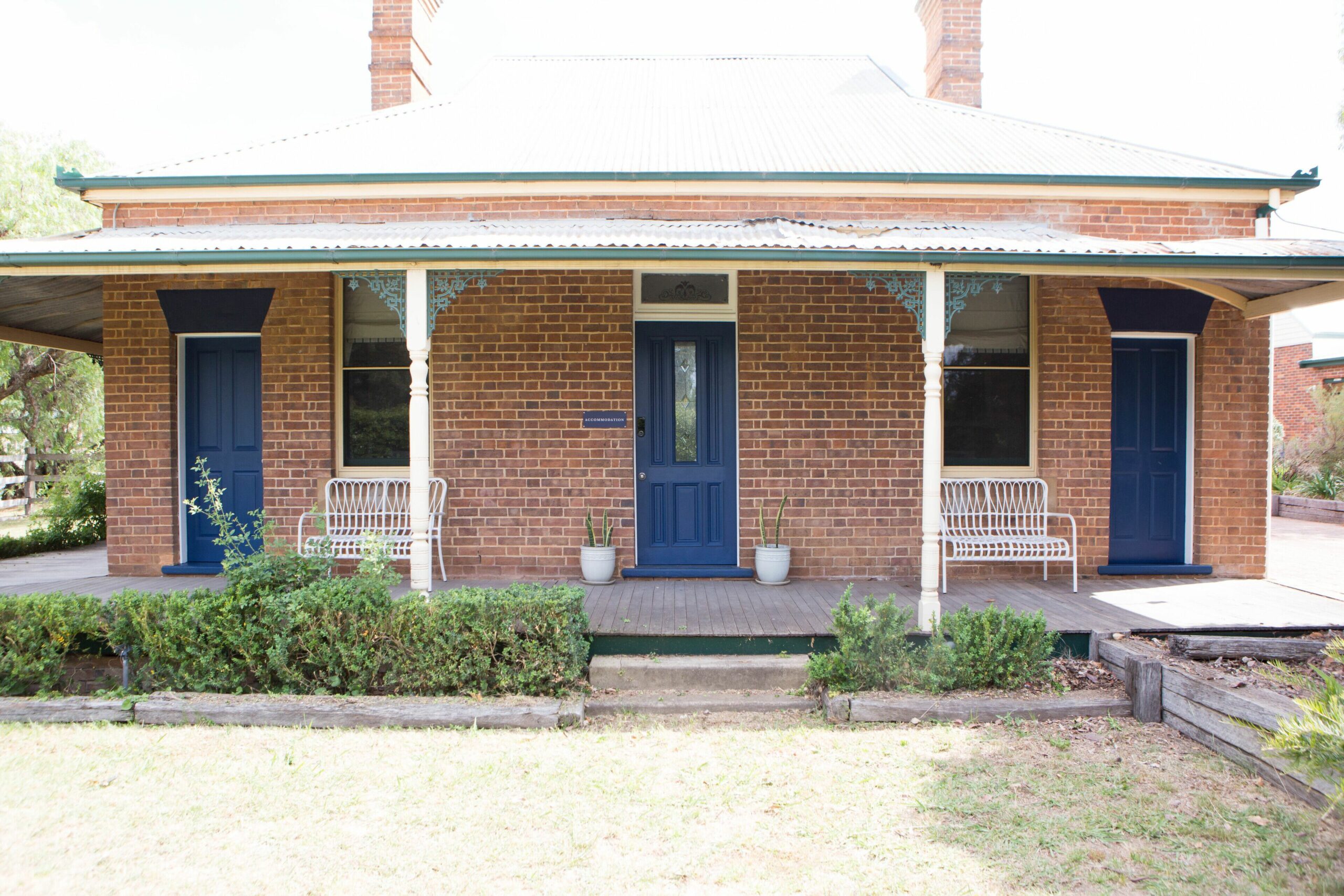 A Cosy, Refurbished Heritage Homestead Nestled in Mudgees Vineyards