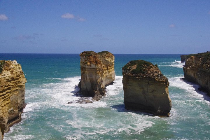 Premium Great Ocean Road Day Tour: Surf Coast route 12 Apostles, Loch Ard Gorge