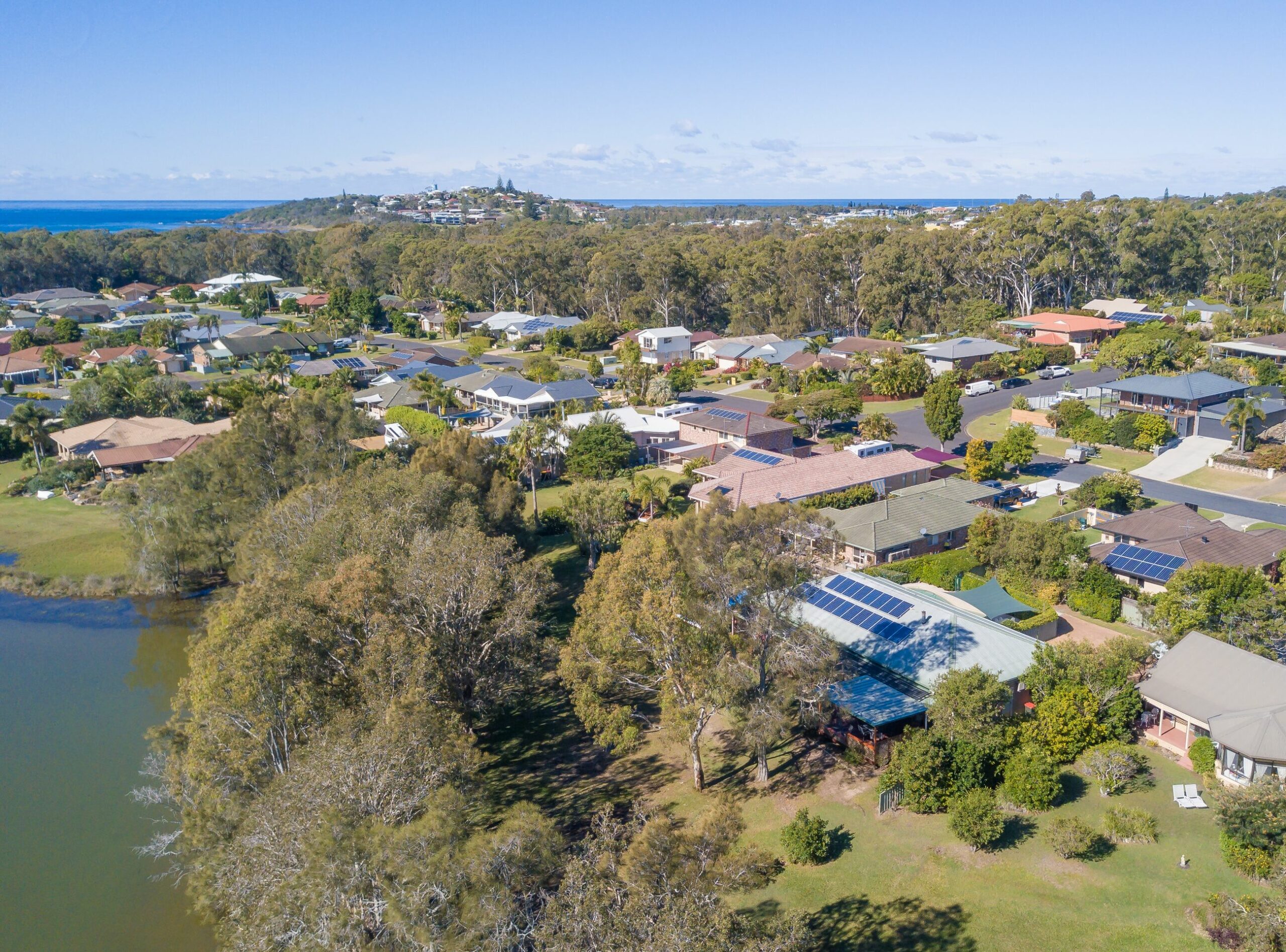 Melaleuca Lakeside by the beach at Woolgoolga - Paradise summer and winter