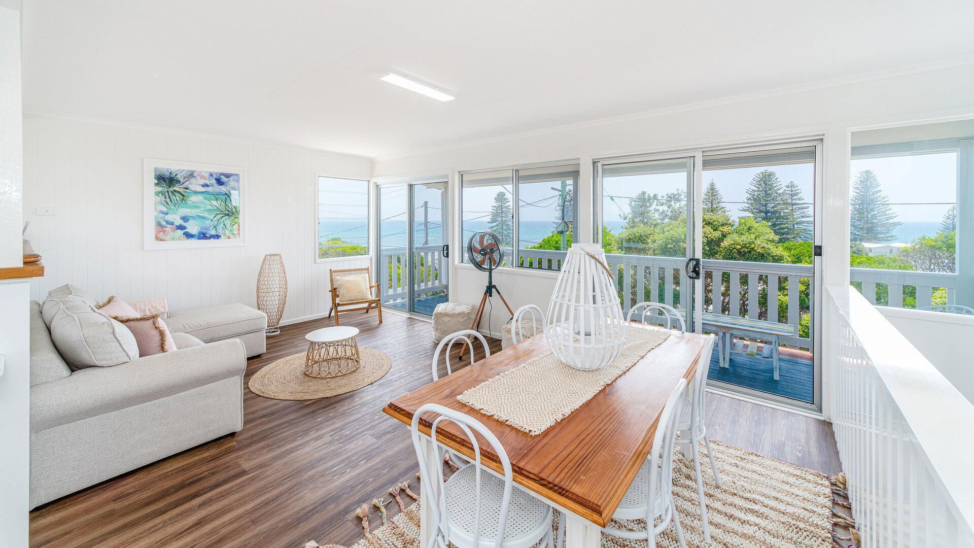 Ocean Dreaming- Amazing Views - Just Listed .pet Friendly