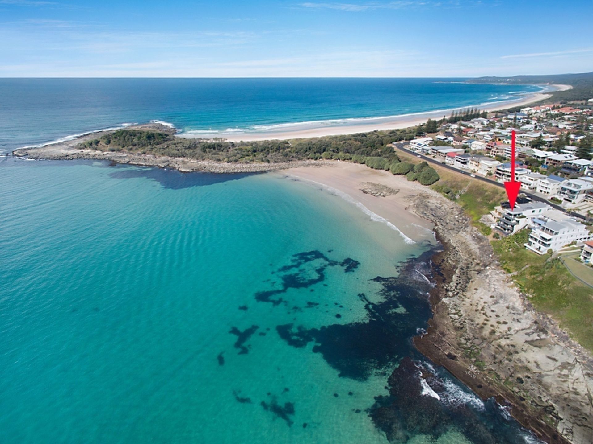 ON THE ROCKS - BEACHFRONT TO CONVENT BEACH