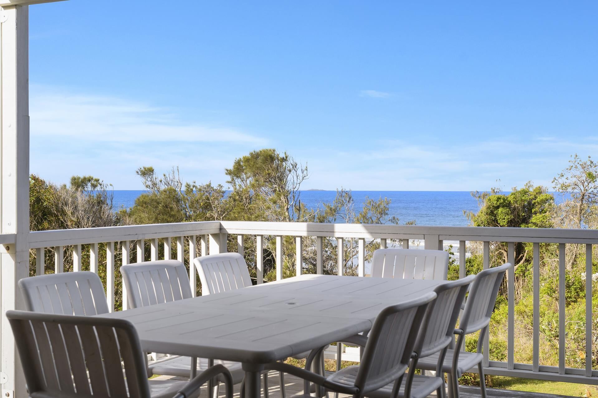 Beachfront Family Friendly Property at Mullawarra Beach