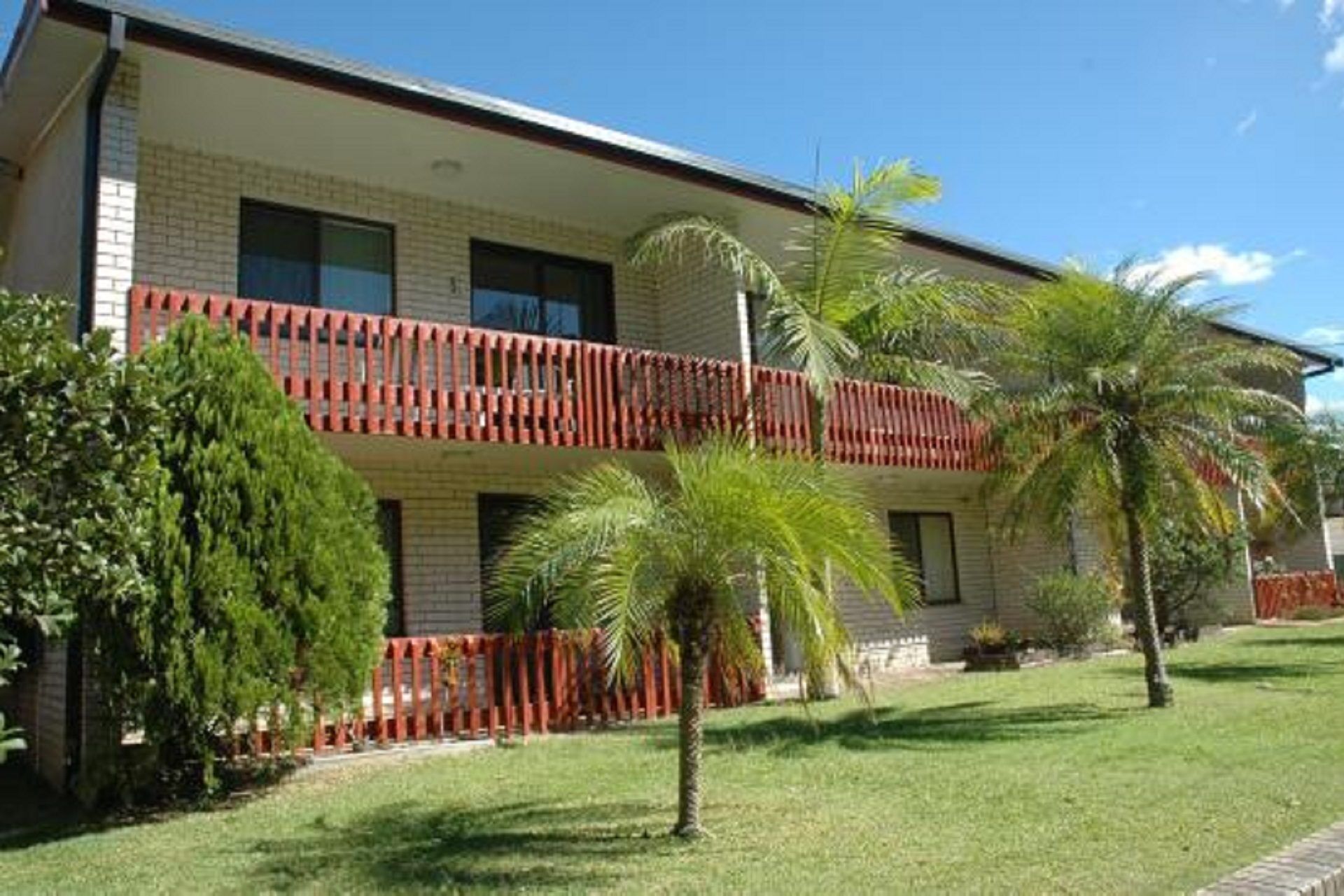 "periwinkle" in Ocean Sands Sawtell