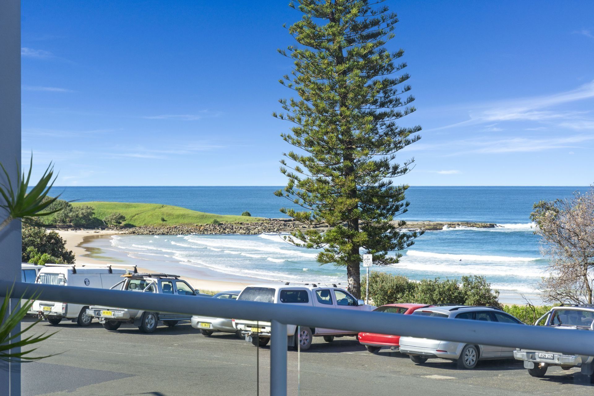 BLUE PACIFIC 3 - VIEWS ACROSS PIPPI BEACH