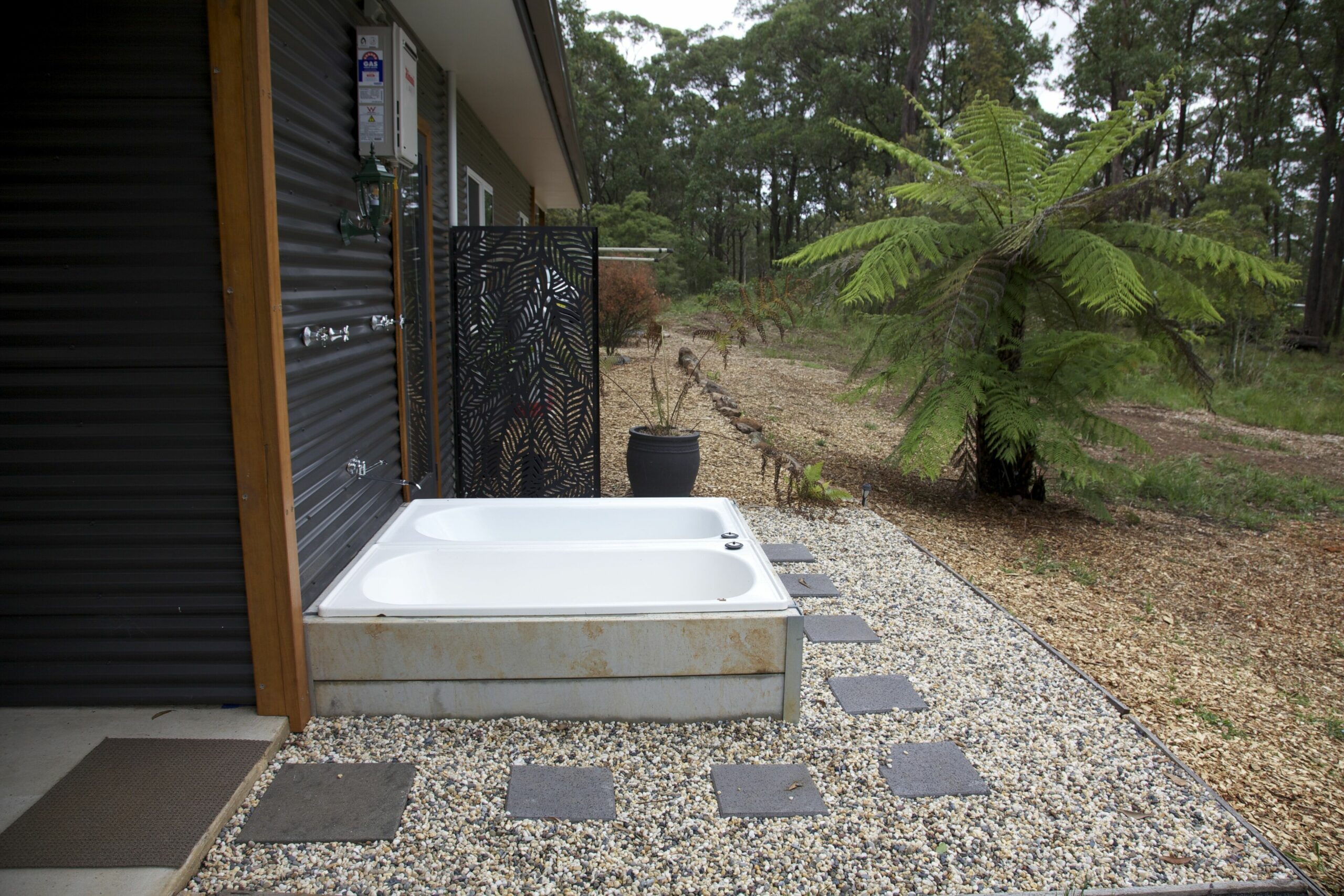 Entire House With 2 Outdoor Baths Under the Stars , Close to National Parks