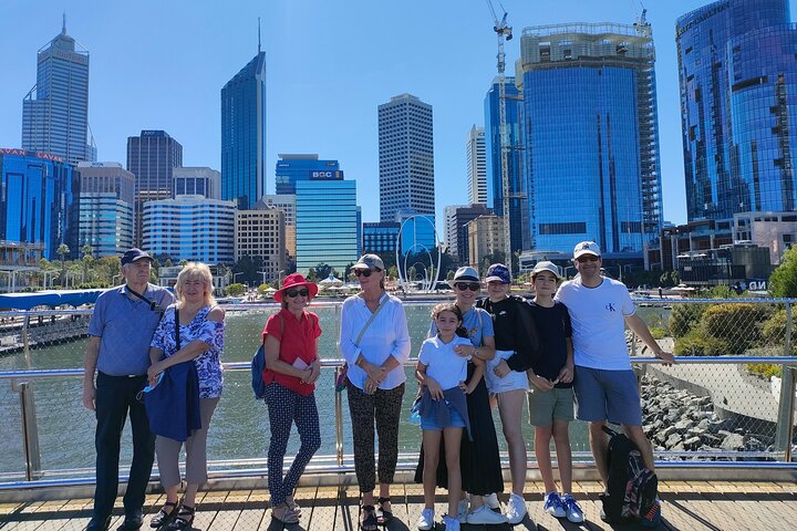 The ULTIMATE Perth Walking Tour: History, Architecture, Art, Nightlife + More!