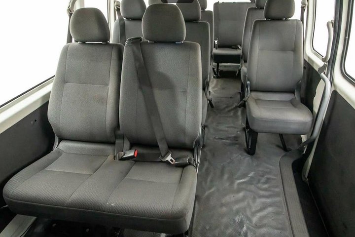 Brisbane Airport to Sunshine Coast Private Transfer - 11 Seat Minibus