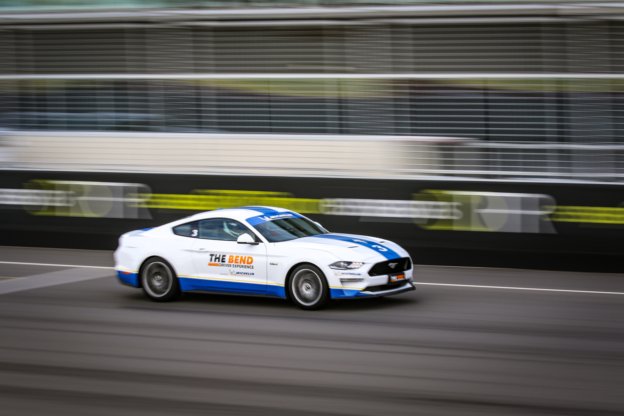 V8 Mustang Hot Lap Experience - RAA