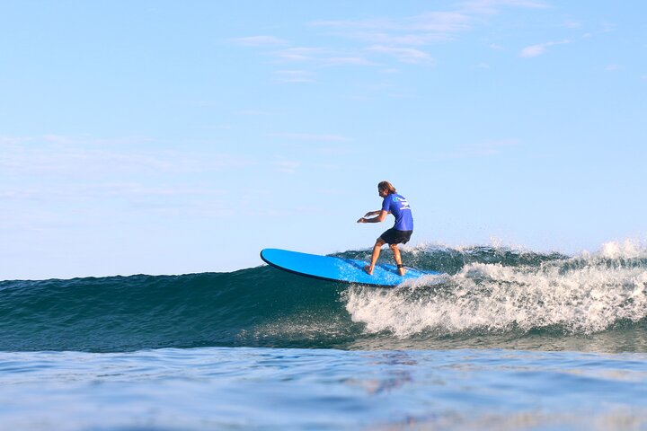 Surfing Lessons in Byron Bay