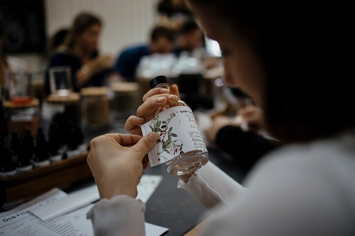 Gin Blending Group Class in Carrington