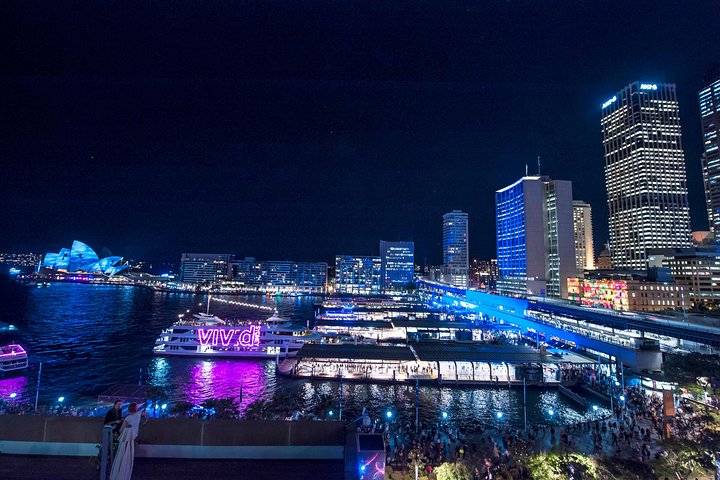 VIVID Lights Sydney Harbour Cruise