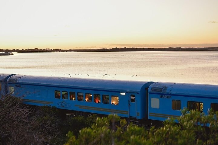 The Q Train - First Class For 10 - Lunch (Departing Drysdale)