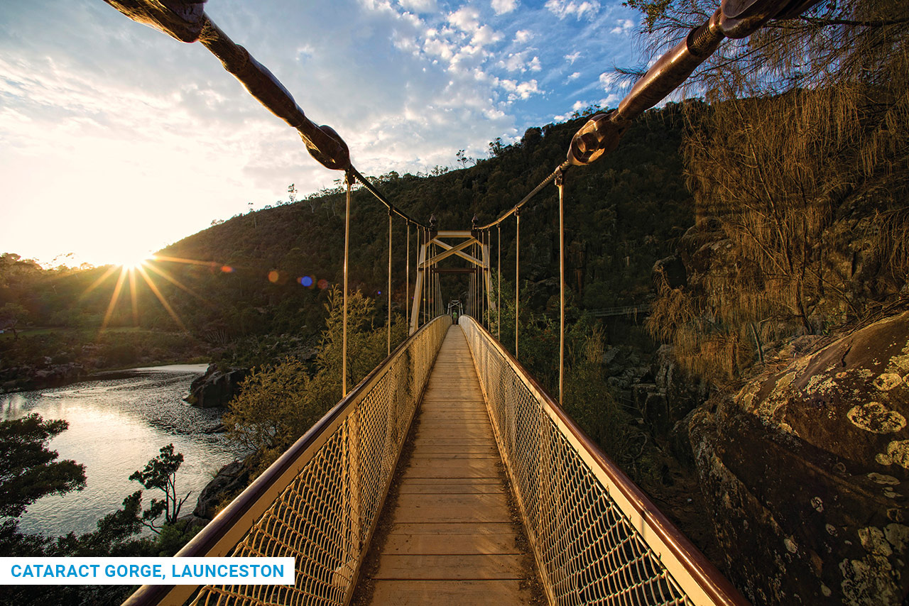 14 Night/15 Day BYO Car - Self Drive Holiday with Innkeepers Tasmania (MOTELS)