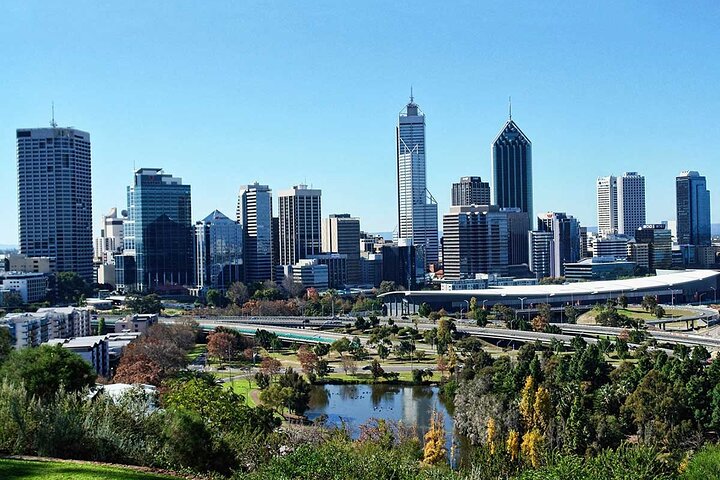 Departure Private Transfer: Perth City to Perth Airport PER in Luxury Van
