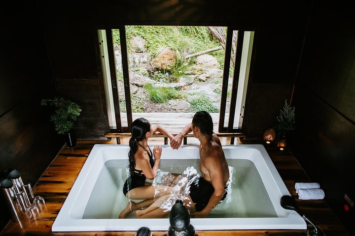 Peninsula Hot Springs Private Sanctuary and Bathe