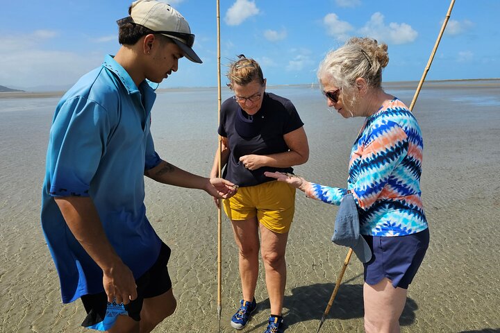 Aboriginal Fishing & Beach Day Tour+ Daintree Crocodile Cruise