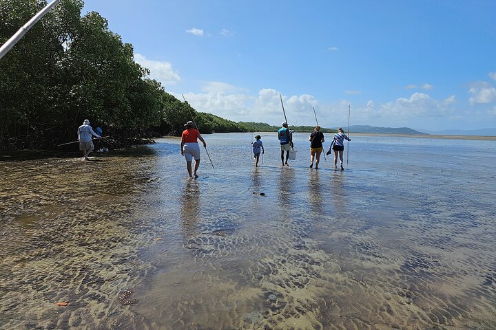 Aboriginal Fishing & Beach Day Tour+ Daintree Crocodile Cruise