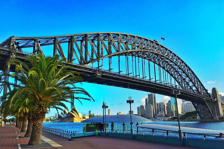 Romantic Twilight Stroll through Sydney’s Historic Heart