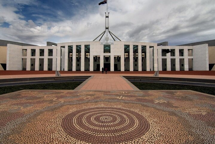 Discover Gems of Canberra: Private Full-Day Tour