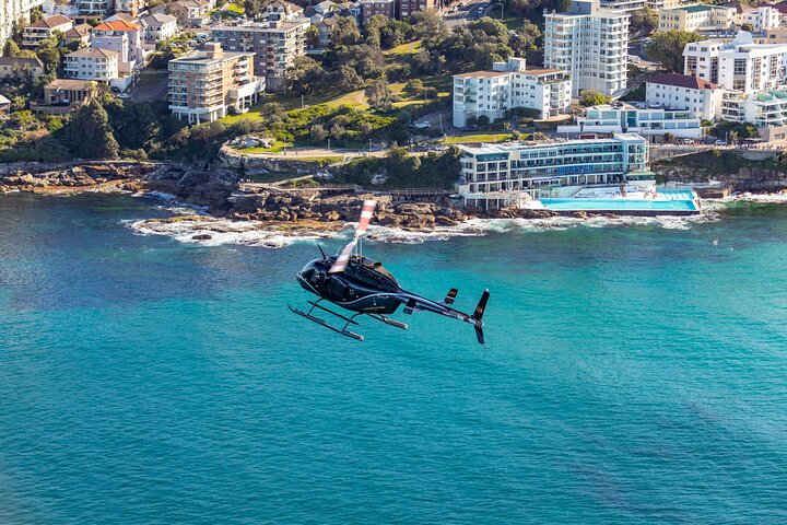 20-Minute Helicopter Flight Over Sydney and Beaches