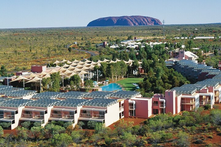 6 Day Red Centre Explorer with Accommodation