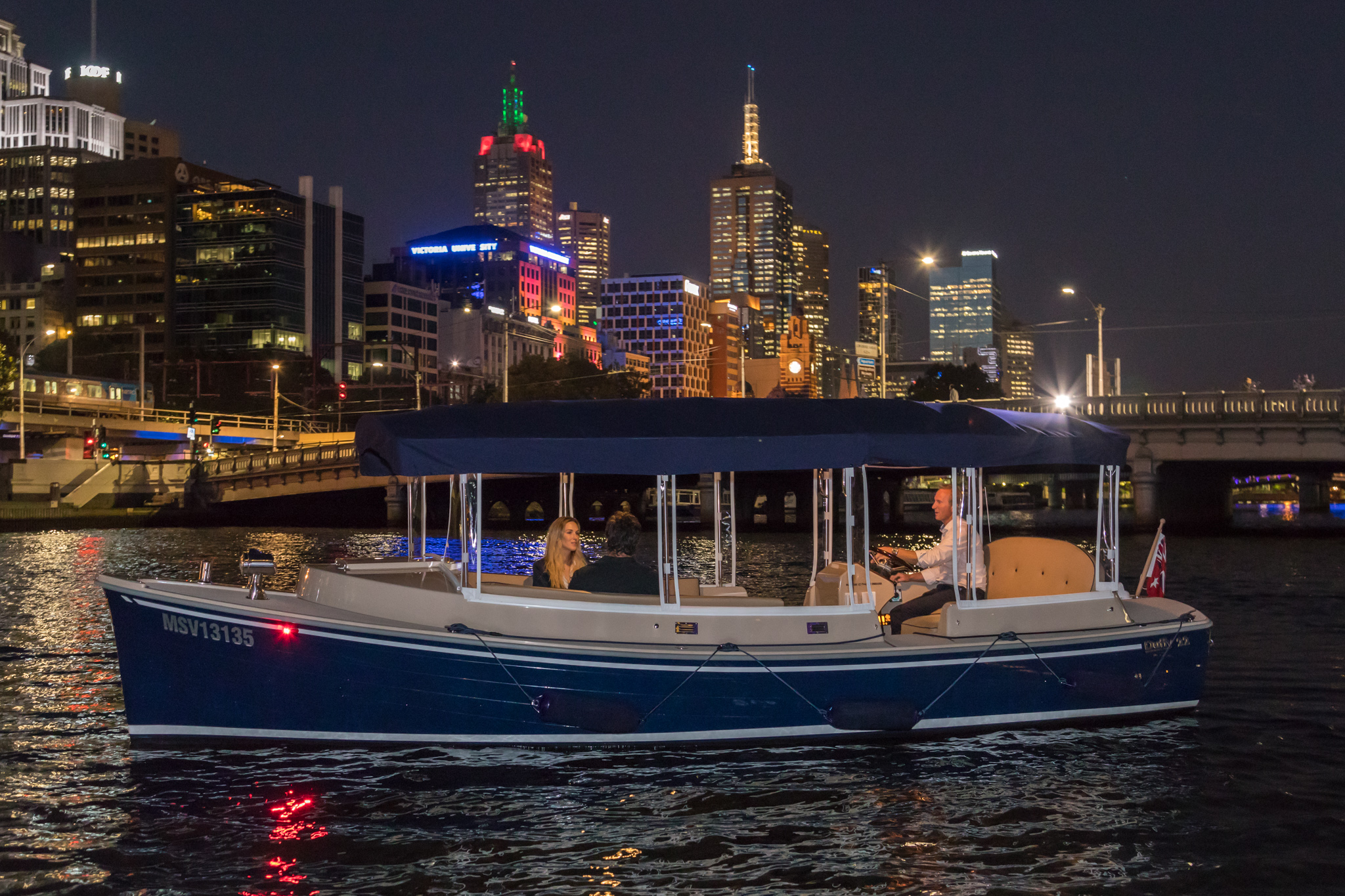 Private Progressive Yarra River Lunch/ Dinner Cruise - 3.5 hrs - Pia Mae - 2 to 11 passengers