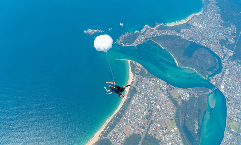 Newcastle up to 15,000ft Tandem Skydive