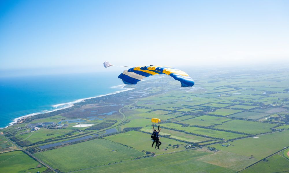 Great Ocean Road up to 15,000ft Tandem Skydive