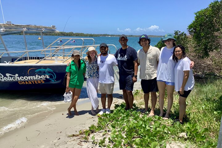 Guided Outer Reef Snorkelling Tour | Our boat only takes 12 customers in total