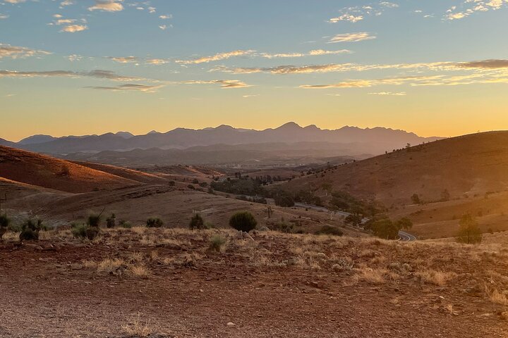 10-day Flinders Ranges 4WD Tag-Along Tour from Hawker