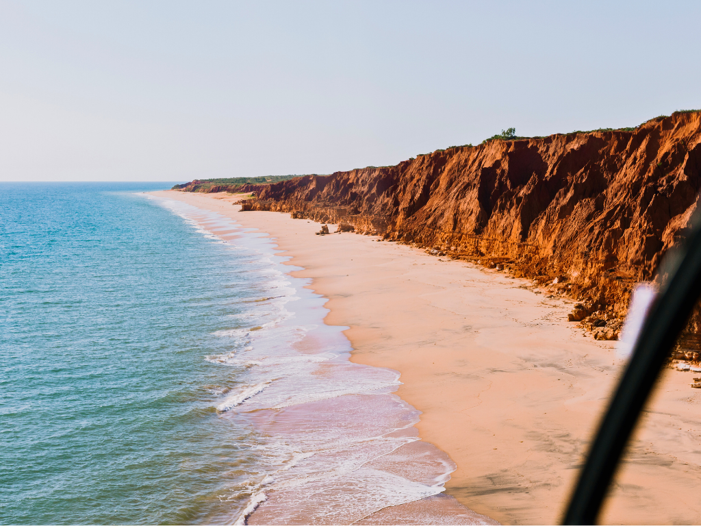 60-Minute Broome Cliffs & Coast Scenic Flight