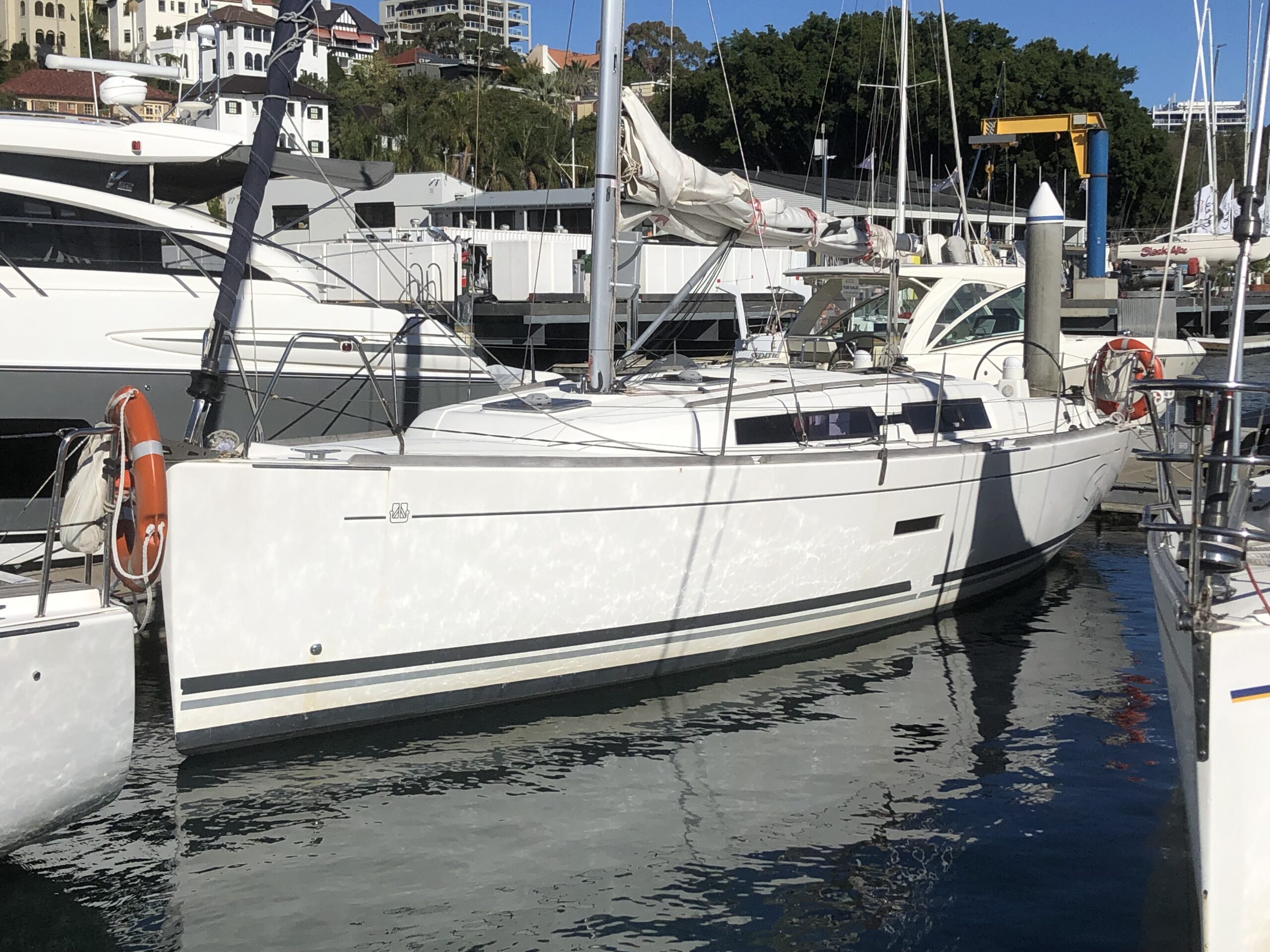 Skippered Dufour 335 for up to 9 persons