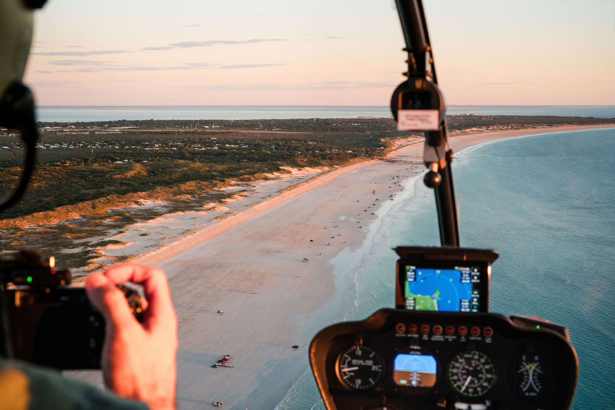 BME-FSS | For Someone Special 45-Minute Private Scenic Flight & Gourmet Beach Picnic ex Broome