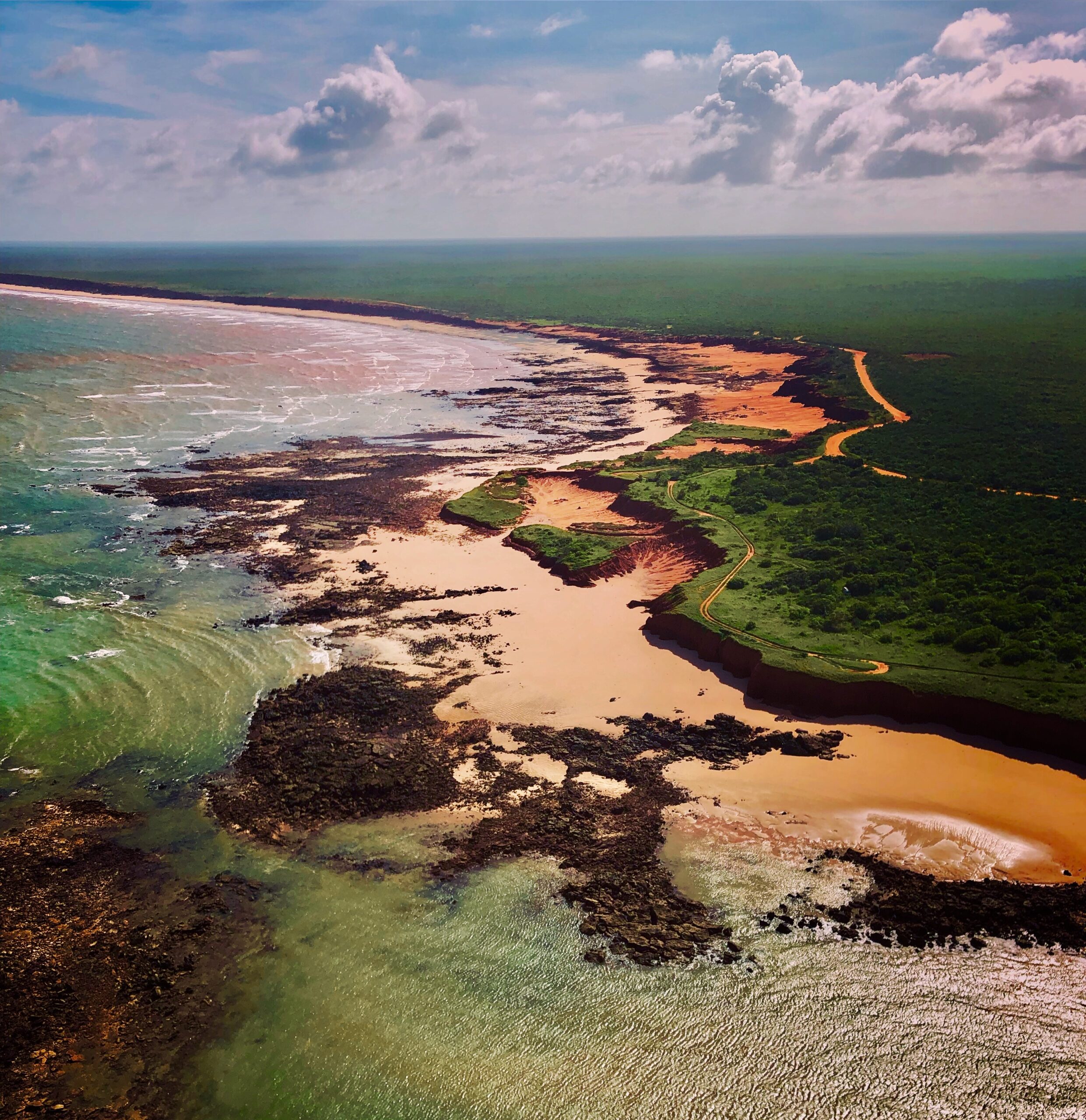 60 minute Broome Cliffs and Coast Scenic Helicopter Flight